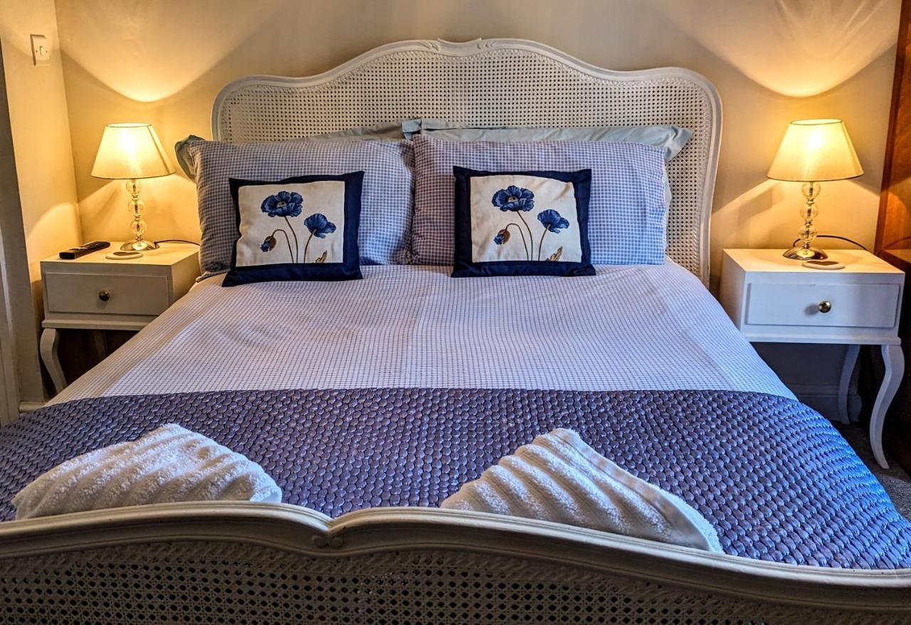 هيلستون Britannia House Vintage B&B Cornwall المظهر الخارجي الصورة