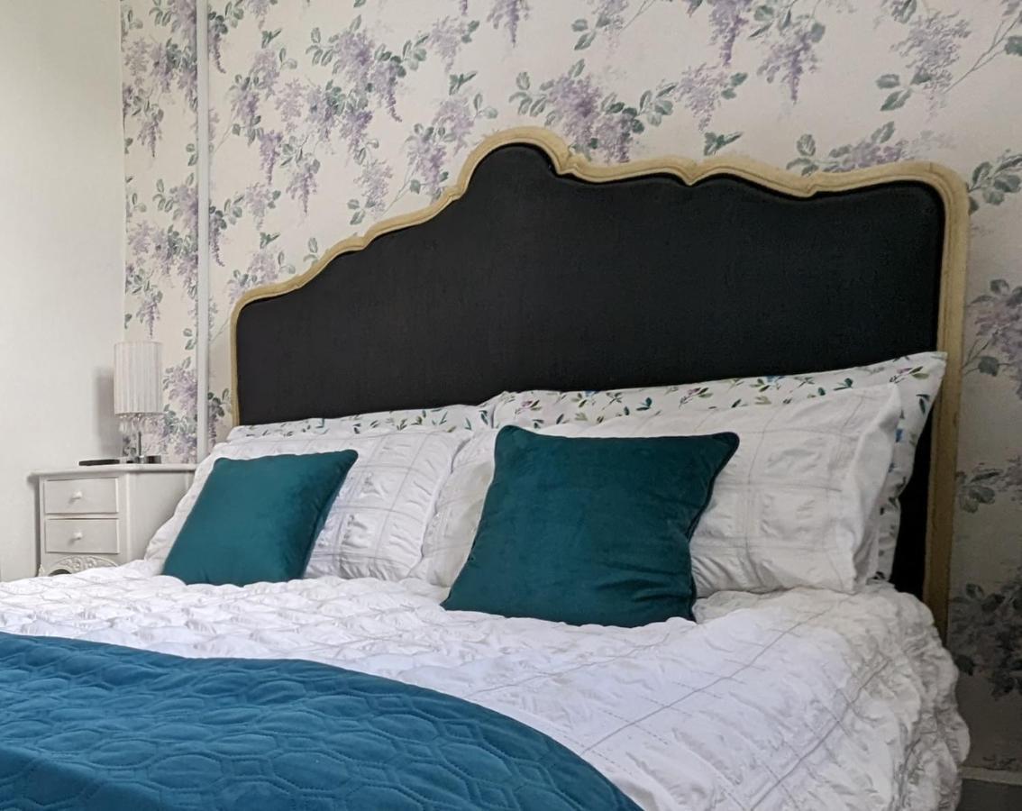 هيلستون Britannia House Vintage B&B Cornwall المظهر الخارجي الصورة
