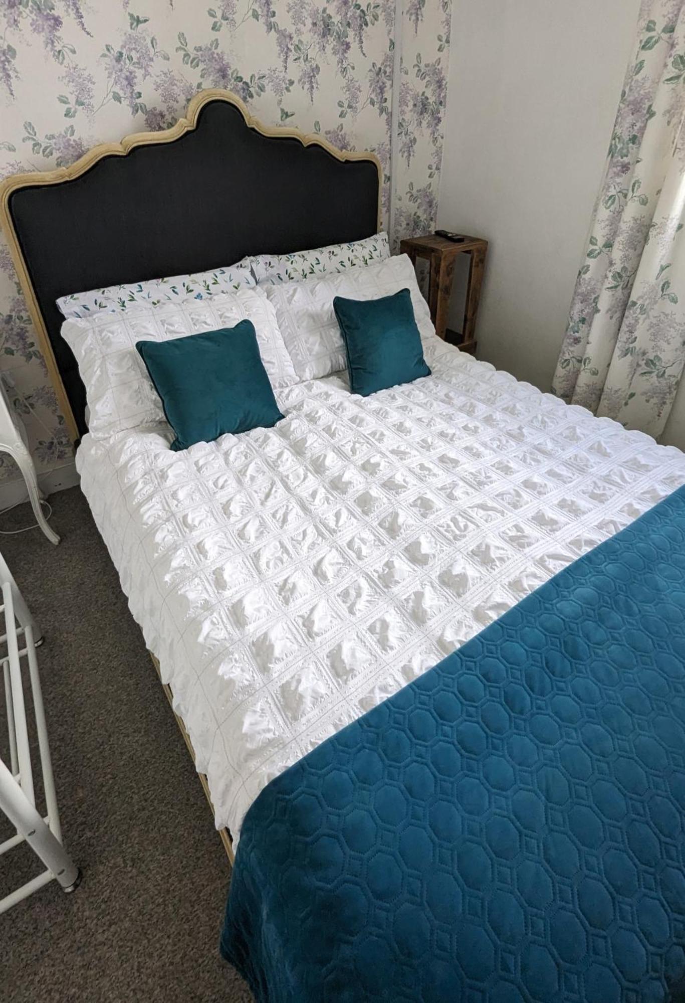 هيلستون Britannia House Vintage B&B Cornwall الغرفة الصورة
