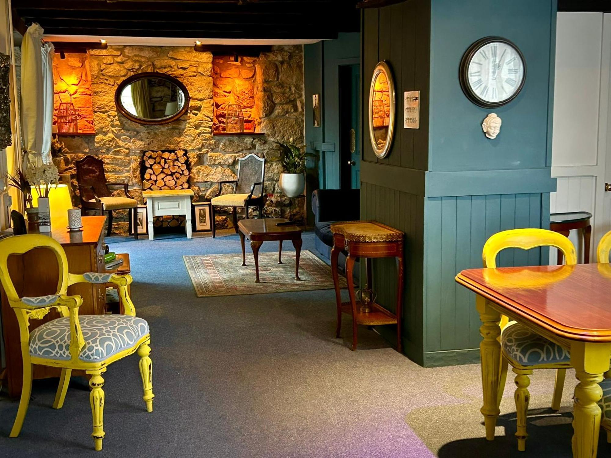 هيلستون Britannia House Vintage B&B Cornwall المظهر الخارجي الصورة